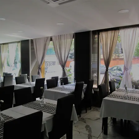 Отель Excelsior